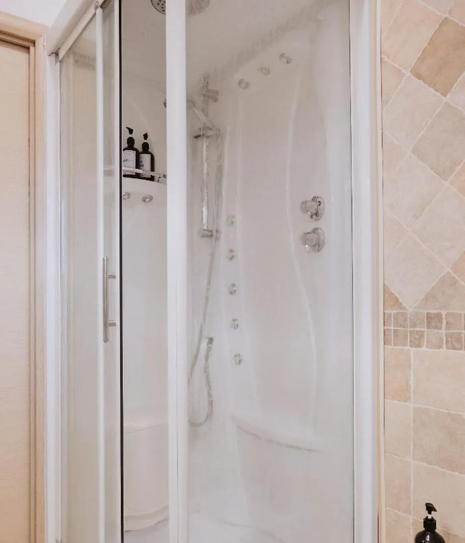 Daire Pau Suite Home Fiumicino İtalya